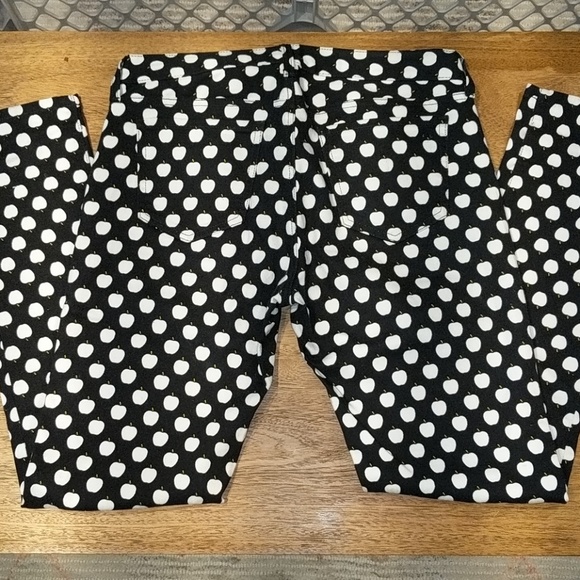 Kate Spade Apple Jeans like new - Picture 4 of 5
